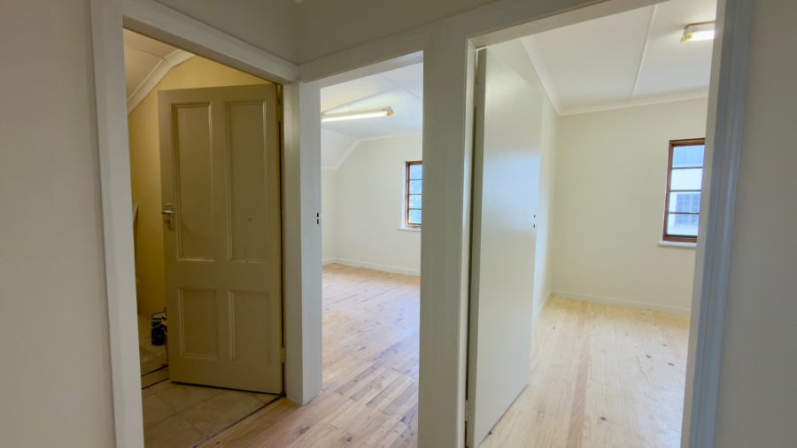 To Let Commercial Property for Rent in Somerset West Western Cape